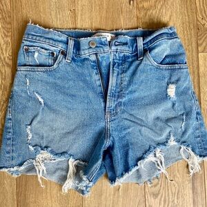 Abercrombie Curve Love Mom Short 4”